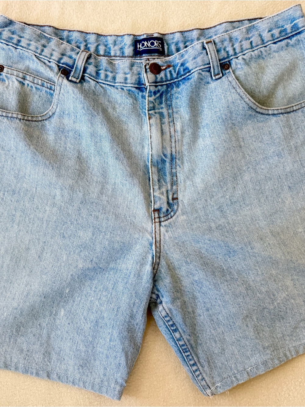 Vintage Honors High Waisted Light Wash Denim Shorts Size 38